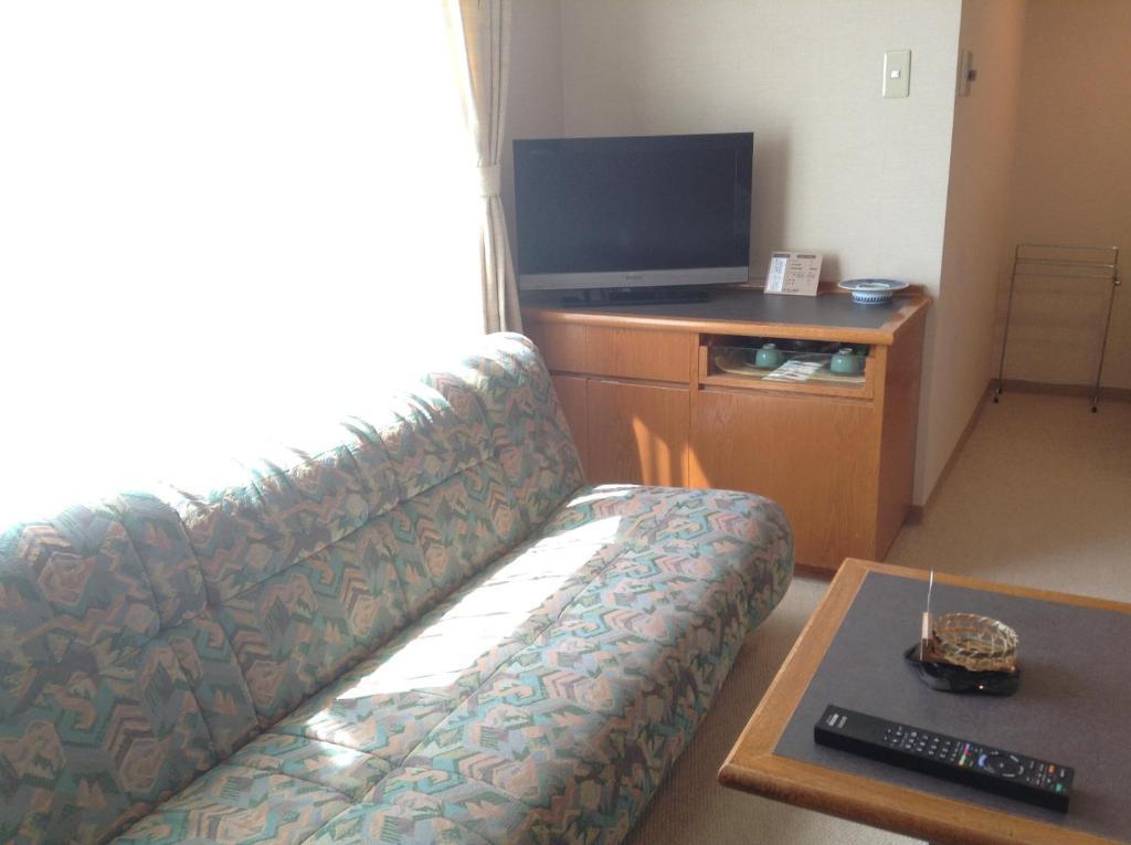 Bergtour Marukita Hotel Hakuba Bagian luar foto