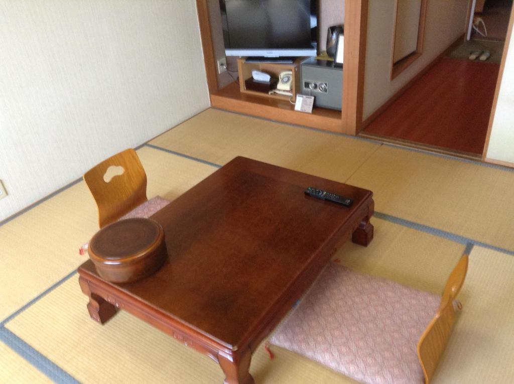Bergtour Marukita Hotel Hakuba Bagian luar foto