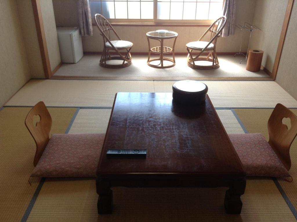 Bergtour Marukita Hotel Hakuba Bagian luar foto