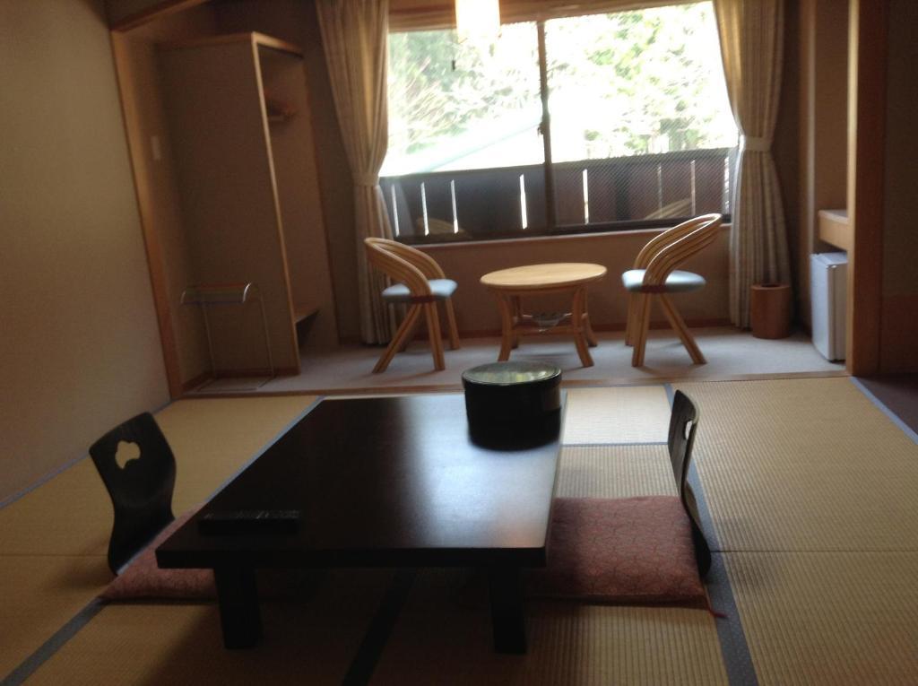 Bergtour Marukita Hotel Hakuba Bagian luar foto