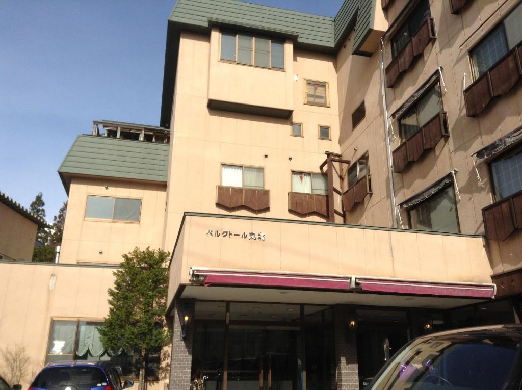 Bergtour Marukita Hotel Hakuba Bagian luar foto