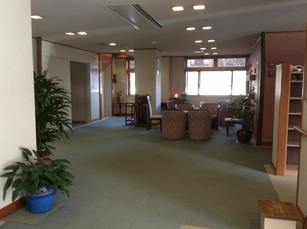 Bergtour Marukita Hotel Hakuba Bagian luar foto